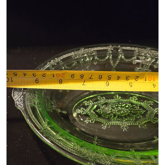 Green Depression Glass Serving Bowl With Intricate Cameo Floral & Garland Design - Picture 7 of 9
